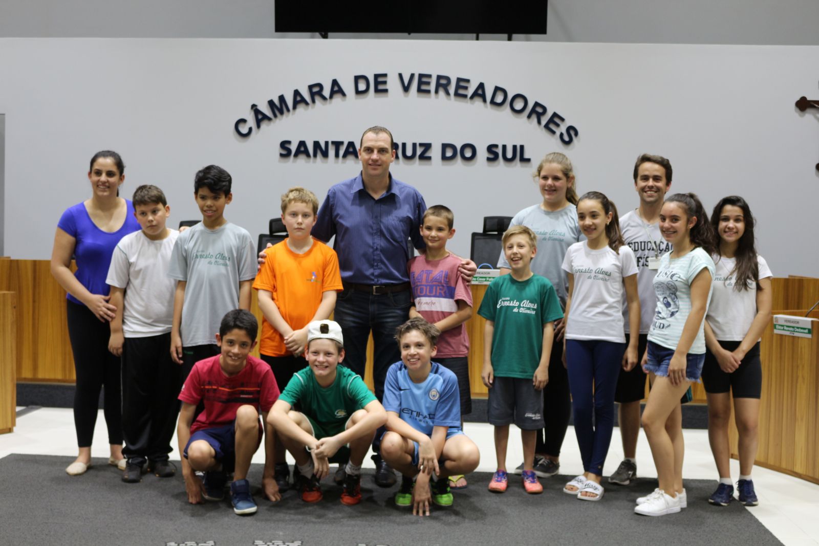Alunos estiveram na Câmara de Vereadores na tarde desta quinta-feira, 21