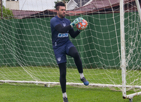 Andrey fechou o gol contra o Aimoré