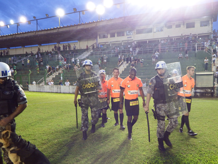 Árbitro saiu escoltado pela Brigada Militar após Avenida 2x2 Aimoré
