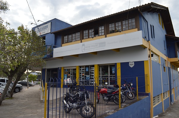 Loja conta com três andares e fica na av. Paul Harris, 300