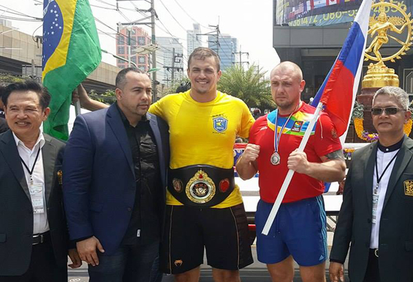 Big Castilho chegou ao ápice do Muay Thai mundial
