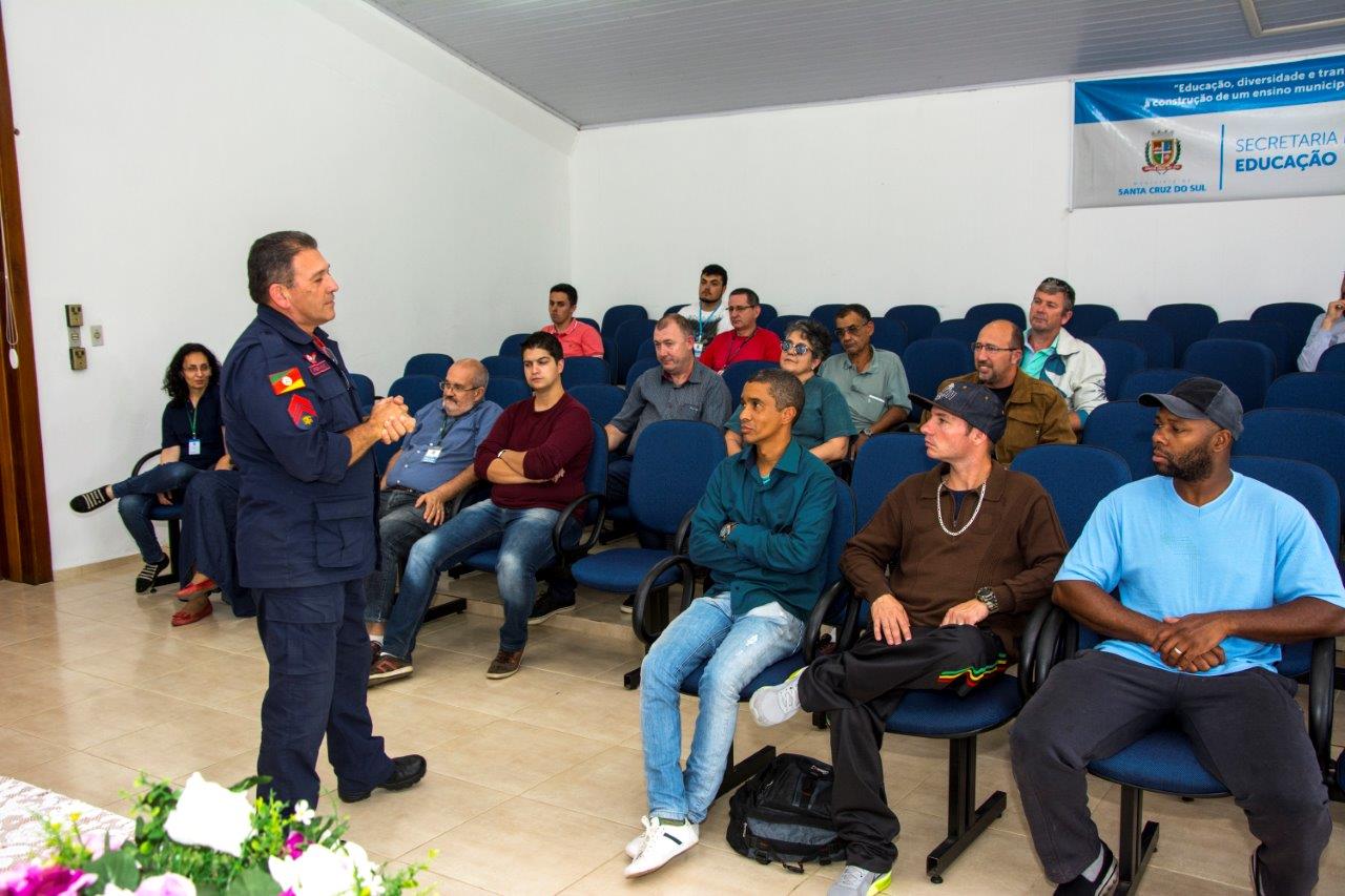 Técnicas foram ensinadas pelo sargento do Corpo de Bombeiros, Fernando Kaercher