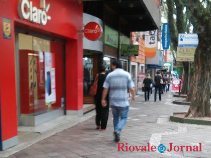 Lojas terão horários estendidos em alguns dias