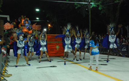 Império da Zona Norte - Comissão de frente comandada por Francelle Castro