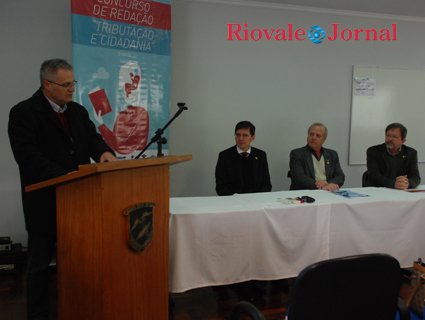 Comitê apresentou o edital na manhã de quinta-feira