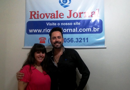 Janaina Venzon e Evandro Hazzy estiveram divulgando a Convenção de Talentos