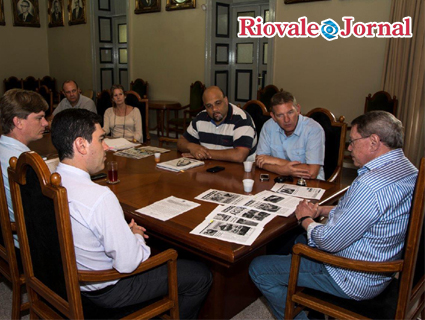 Decisão foi tomada na manhã desta segunda-feira em reunião no Palacinho