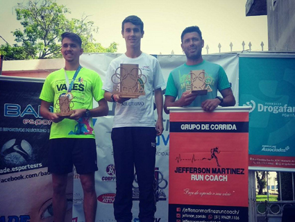 Daniel Zimpel, ao centro na foto, um dos vencedores em Venâncio Aires