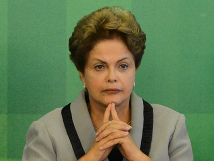Dilma decidiu apostar em Lula como