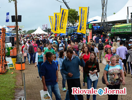 Visitantes podem conferir novidades na área agrícola