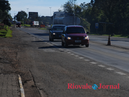 Faróis baixos já são obrigatórios, mesmo em perímetros urbanos