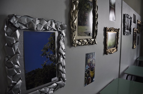 Fotos foram tiradas e editadas pelos jovens e ilustram momentos importantes e cenas do cotidiano