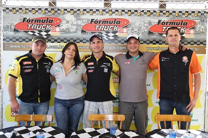 Leandro Totti, Neusa Navarro, Felipe Giaffone, Paulo Salustiano e Régis Boessio