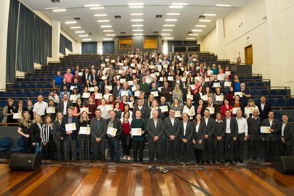Entidades foram contempladas na manhã desta terça-feira