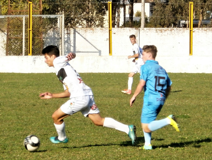 Garotos do Galo conquistaram importante vitória no sábado em Garibaldi