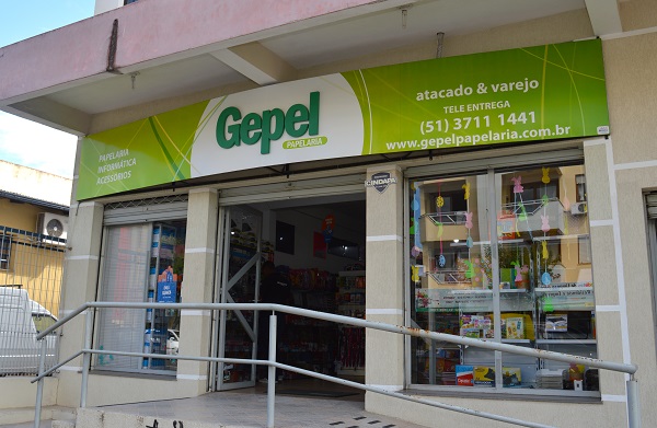 A Gepel Papelaria e Inform‡tica LTDA est‡ localizada na Rua Ernesto Alves, 571, loja 1 