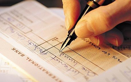 Pelo menos dois comerciantes teriam sido alvo dos golpistas entre a semana passada e esta terça-feira, 2