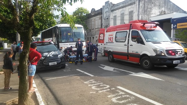 O acidente ocorreu na manhã desta terça-feira na Rua Ernesto Alves