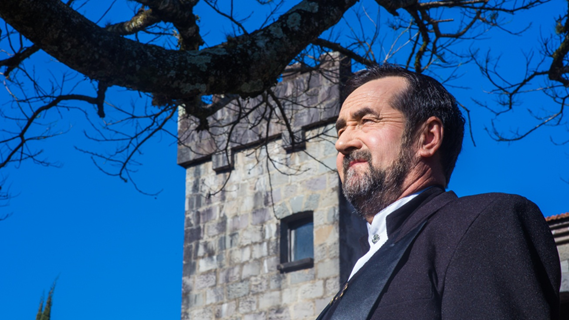 O tenor Dirceu Pastori, natural de Farroupilha (RS), o berço da imigração italiana no Rio Grande Sul, interpretará clássicos de Luciano Pavarotti, Andrea Bocelli, Placido Domingo e Jose Carreras