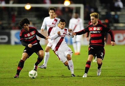 Inter não conseguiu manter o ritmo quando esteve à frente no placar e ficou no 3 a 3 com o Bayer