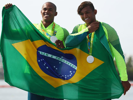 Erlon de Souza e Isaquias Queiroz