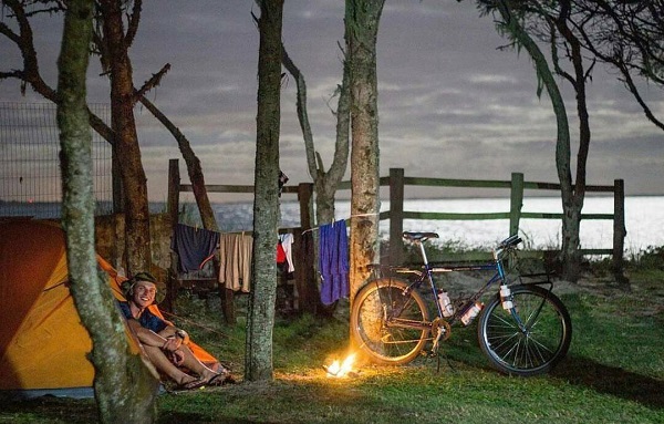 Jonathan Luis, 20 anos. Para ele a bicicleta sempre foi sinônimo de liberdade e a busca por ela é que o levou até o cicloturismo