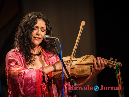 Kátya teve três indicações ao Prêmio Tim de Música