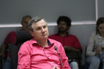 Vereador Elstor Desbessell (PTB) preside a Comissão de Finanças e Orçamento  