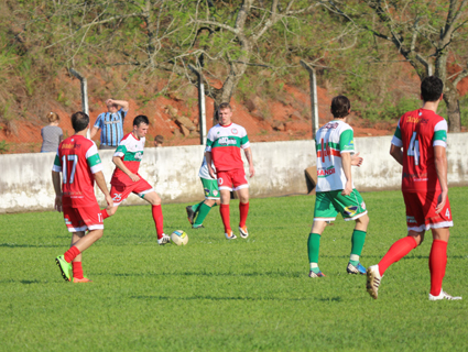 São José e Pinheiral voltam a se enfrentar neste domingo por vaga