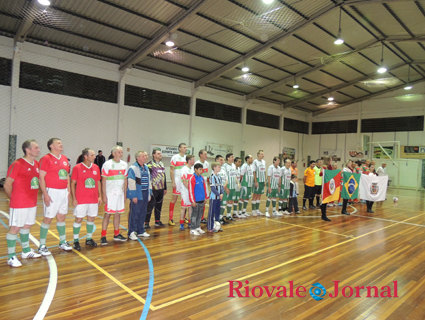 Abertura reuniu clubes em Pinheiral