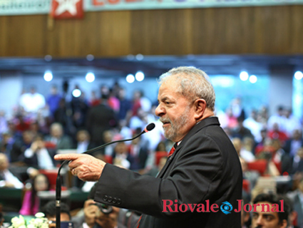 No dia 18 de maro foi suspensa a posse de Lula na Casa Civil