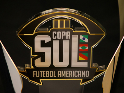 TaÃ§a que serÃ¡ entregue ao vencedor da Copa Sul