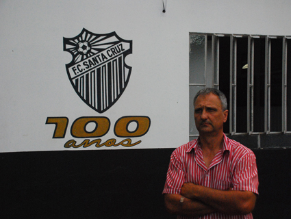 Sérgio Plizs afirma que nova comissão técnica trabalhará com jogadores jovens