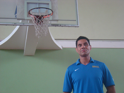 Athos Calderaro está há nove anos com o Corinthians: ele entende que a fusão com o Clube União pode ampliar as perspectivas do basquete local