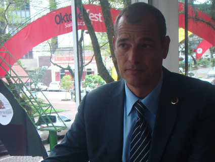 Enrico Barbera, proprietÃ¡rio da franquia, esteve em Santa Cruz esta semana