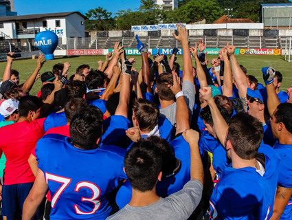 Santa Cruz Chacais comemora vaga para a final apÃ³s o jogo