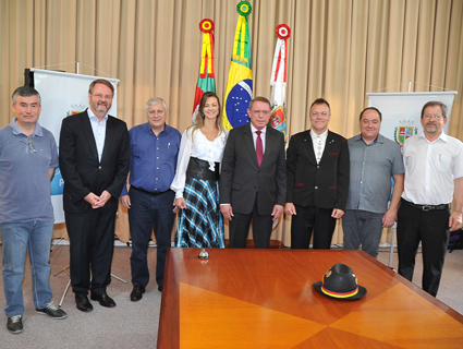O encontro contou com a presenÃ§a de diversas entidades ligadas Ã  Oktoberfest