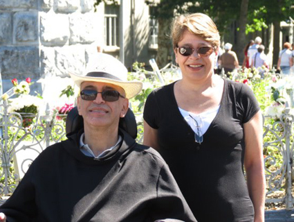 Dom Irineu Rezende GuimarÃ£es, o padre Marcelo, e sua irmÃ£ Alayde