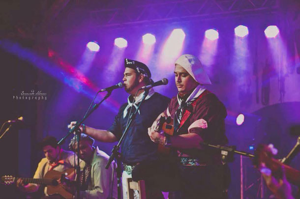 Fabiano e Felipe Corrêa durante apresentação na Vigília