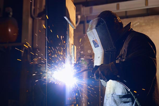 Metalœrgico Ž um especialista e comemora seu dia hoje