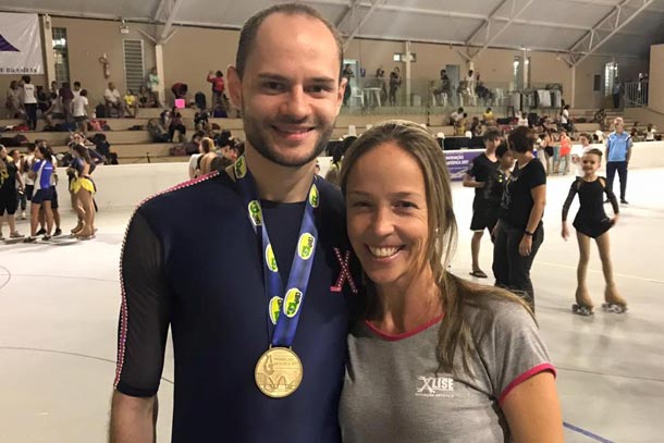 Carlos com a técnica Fabiane Knak: título nacional