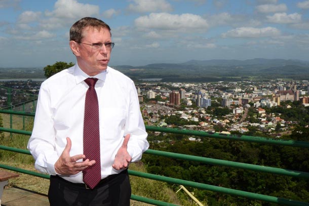 Telmo Kirst: foco Ž o combate ao contrabando de cigarros