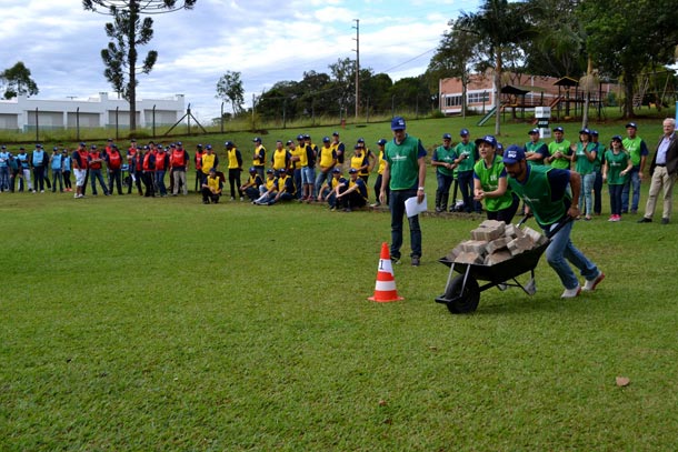 A Gincana em comemoração aos 40 anos da Construtora Zagonel contou com muita integração entre os colaboradores