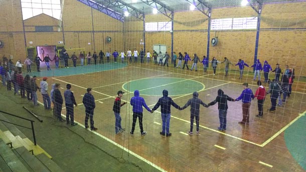 Ginásio Ruy Barbosa recebeu grupos e escolas na tarde de quarta-feira para o Dia do Desafio em Novo Cabrais