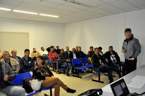 Representantes das entidades receberam orientações para a busca de recursos