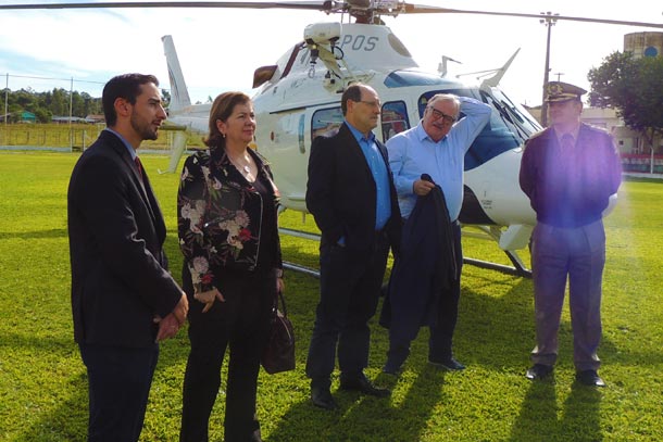 Sartori, que veio de helicóptero e pousou no Centro Desportivo Municipal, foi recebido pelo prefeito André e equipe da Prefeitura