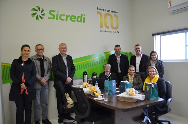 Gestores da Sicoob Credicitrus visitaram a Sicredi Vale do Rio Pardo