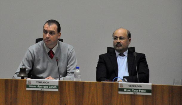 Presidente da C‰mara, Paulinho Lersch (ˆ esquerda), quer apoio dos colegas do Legislativo para pressionar deputados e reaver os preju’zos da Lei Kandir