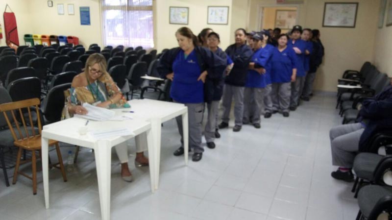 Comude foi até empresas para mobilizar a sociedade