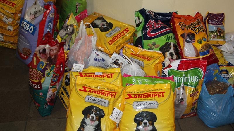 Curso de Qu’mica foi o vencedor do Trote com 74 quilos de ra‹o doados